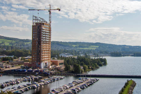 Torre Mjösa en Noruega. Rascacielos de madera.