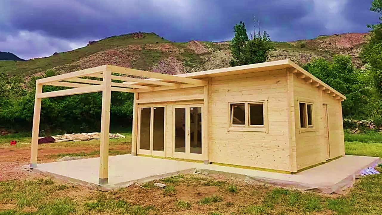 CASA GRANADILLA 4 ESTANCIAS 702X532 TECHO PLANO- DE 44MM